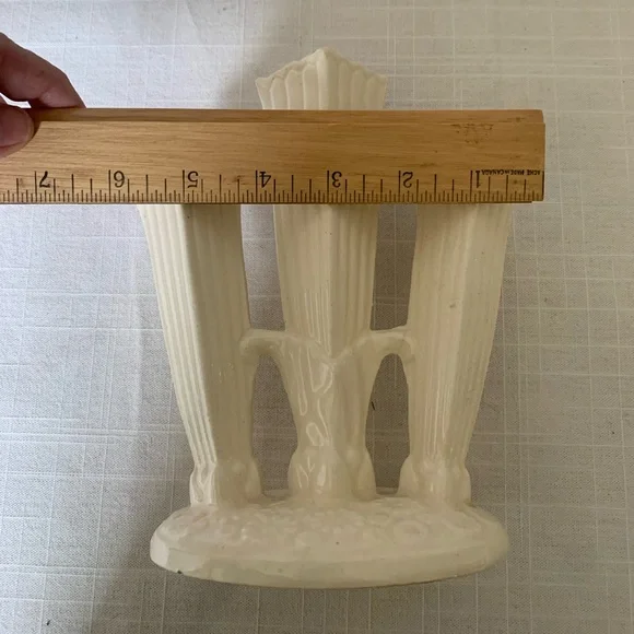 VINTAGE JAPANESE VASE | Fluted Edged Three Finger Vase with Floral Motifs - Picture 7 of 7